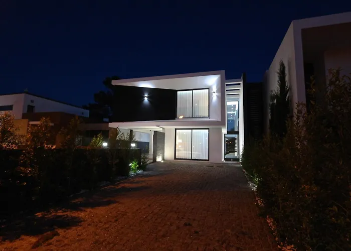 Pinheiro Cd 84 - Cleverdetails Villa Vilamoura