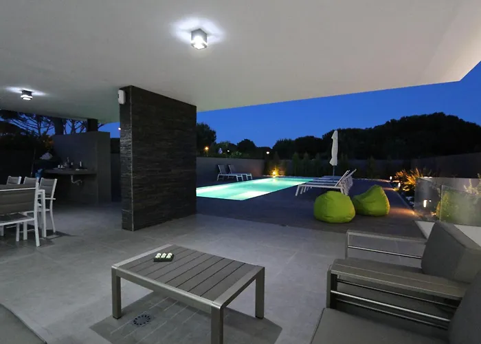 Pinheiro Cd 84 - Cleverdetails Villa *